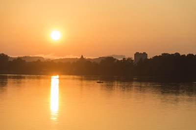 2 Nidau am Morgen, vom See aus